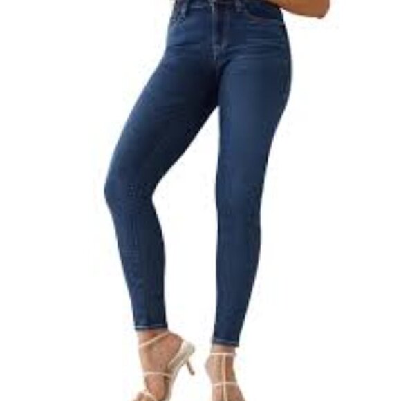 Nwt True Religion Halle Mid Rise Super Skinny Distressed  Jeans Size 26 - Picture 1 of 7